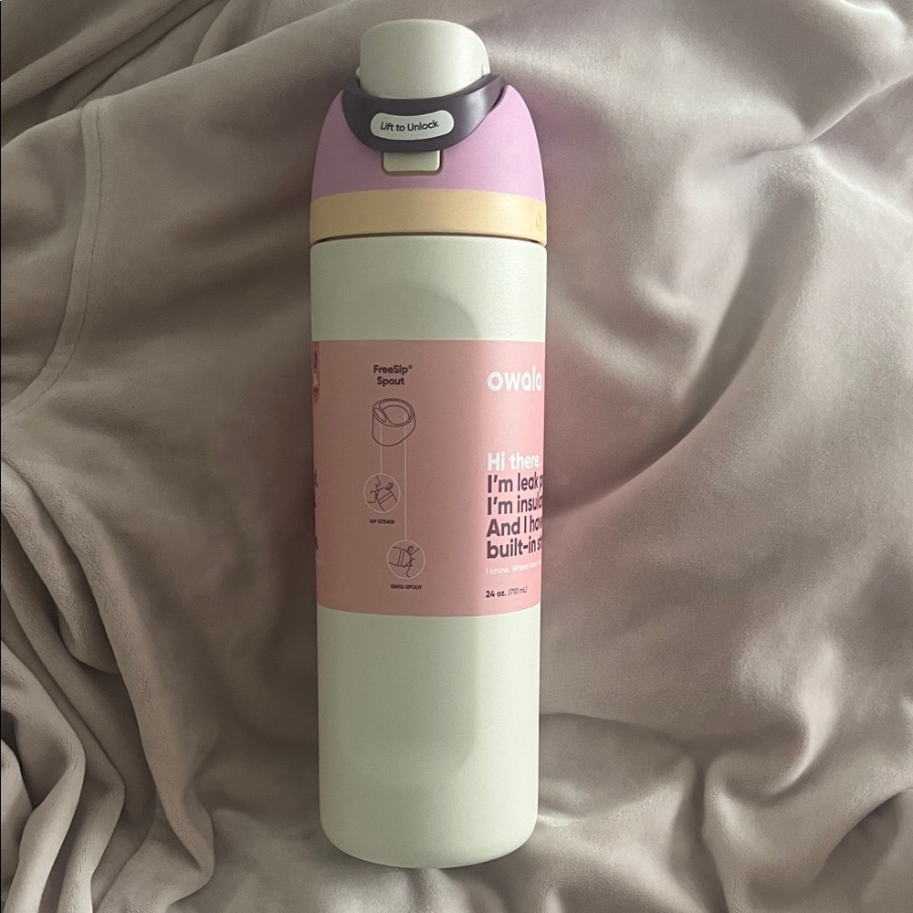 Owala, 24oz Water Bottle, Daybreak NWT